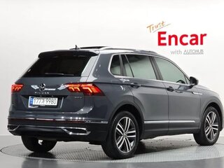 2022 Volkswagen Tiguan Allspace II Рестайлинг, серый, 3750000 рублей, вид 2