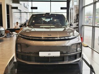 2026 Li Auto (Lixiang) L9 52.3 kWh I Рестайлинг, серый, 12090000 рублей, вид 3