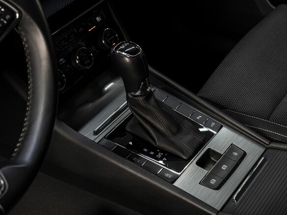 2021 Skoda Superb III Рестайлинг, белый, 2865000 рублей - вид 23