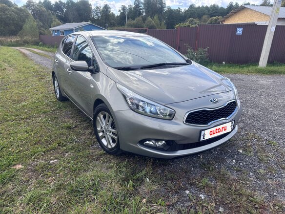 2015 Kia Ceed II, бежевый, 1350000 рублей - вид 1