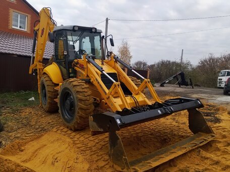 2005 New Holland B115B, жёлтый, 3150000 рублей, вид 1