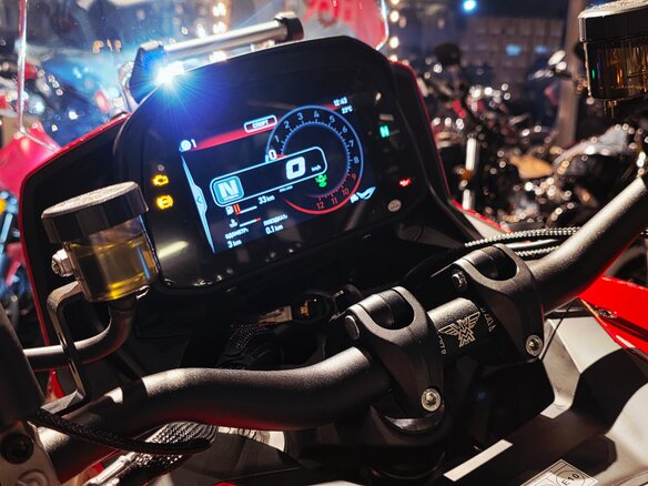 2026 Moto Morini X-CAPE 650, красный, 1499900 рублей - вид 17