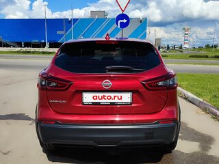 2020 Nissan Qashqai II Рестайлинг, красный, 2070000 рублей, вид 4