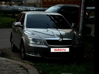 2011 Skoda Octavia DSG7 II (A5) Рестайлинг, серый, 750000 рублей, вид 3