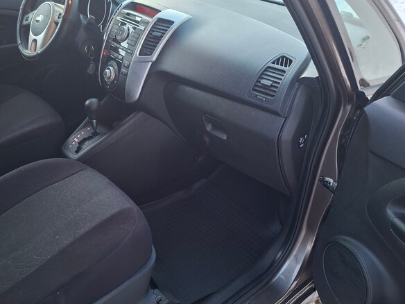 2013 Kia Venga I, коричневый, 750000 рублей - вид 3