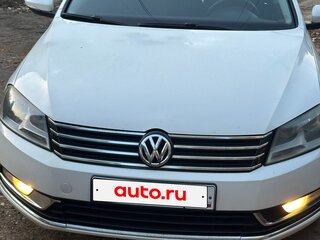 2011 Volkswagen Passat B7, белый, 800000 рублей, вид 1
