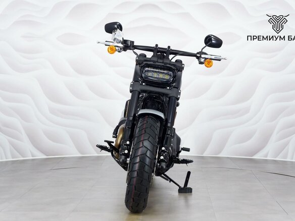2023 Harley-Davidson Fat Bob, серый, 2377000 рублей - вид 3