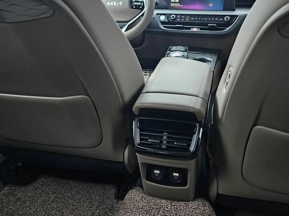 2021 Kia K8 I, чёрный, 4000000 рублей - вид 20