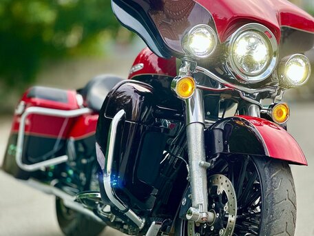 2010 Harley-Davidson Electra Glide, красный, 1150000 рублей, вид 1