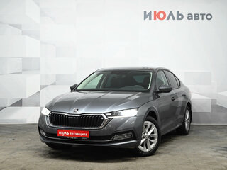 2021 Skoda Octavia IV (A8), серый, 2550000 рублей, вид 1