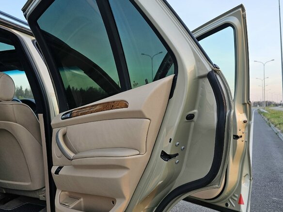 2000 BMW X5 3.0i I (E53), жёлтый, 980000 рублей - вид 1