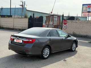 2012 Toyota Camry VII (XV50), серый, 1210000 рублей, вид 4