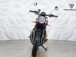 2020 Triumph Street Twin, красный, 799000 рублей, вид 4