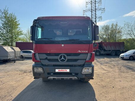 2013 Mercedes-Benz Actros, красный, 3800000 рублей, вид 2