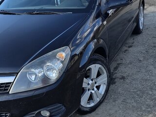 2007 Opel Astra GTC H Рестайлинг, чёрный, 480000 рублей, вид 1