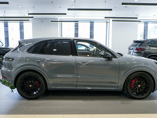 2025 Porsche Cayenne GTS III Рестайлинг, серый, 25900000 рублей, вид 5