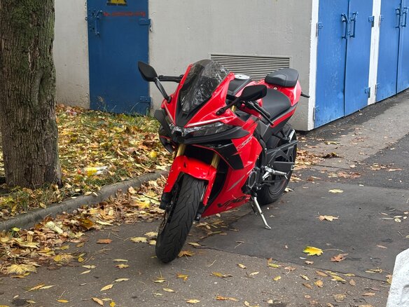 2025 Voge 525RR, красный, 458000 рублей