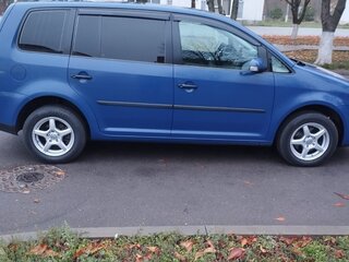 2009 Volkswagen Touran I Рестайлинг, синий, 750000 рублей, вид 2