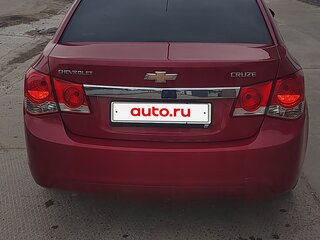 2010 Chevrolet Cruze I, красный, 850000 рублей, вид 4