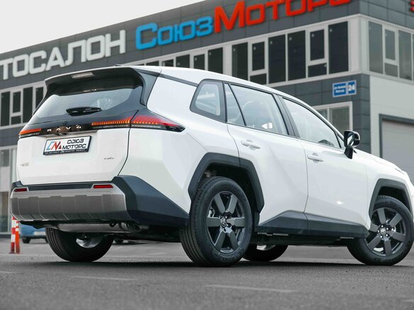 2026 Toyota RAV4 VI (XA60), белый, 4090000 рублей - вид 3