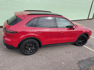 2021 Porsche Cayenne III, пурпурный, 8500000 рублей, вид 3