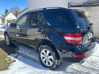 2008 Mercedes-Benz M-Класс 280 II (W164), чёрный, 1300000 рублей, вид 5