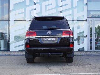 2015 Toyota Land Cruiser 200 Series Рестайлинг 2, чёрный, 5033000 рублей, вид 4