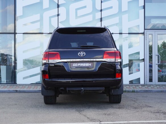 2015 Toyota Land Cruiser 200 Series Рестайлинг 2, чёрный, 5033000 рублей - вид 3