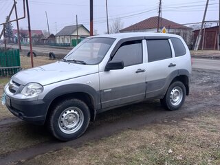 2012 Chevrolet Niva I Рестайлинг, серебристый, 550000 рублей, вид 4