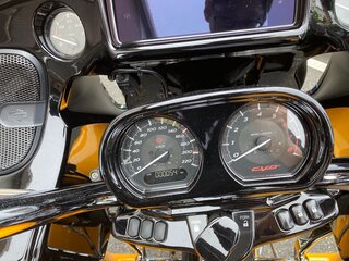 2022 Harley-Davidson Road Glide Limited, жёлтый, 2397000 рублей, вид 3