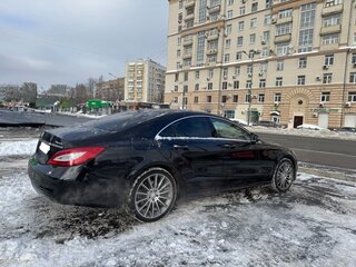2015 Mercedes-Benz CLS 500 9G-Tronic II (C218) Рестайлинг, чёрный, 4190000 рублей, вид 4