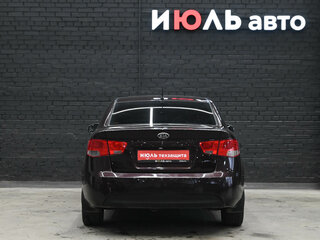 2010 Kia Cerato 6-speed II, красный, 720000 рублей, вид 5