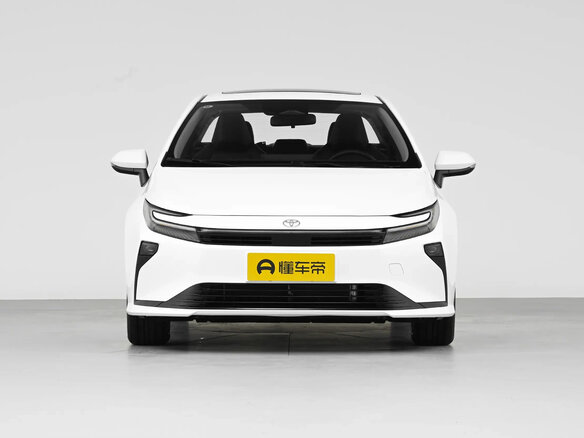 2026 Toyota Corolla XII (E210), белый, 3296000 рублей - вид 1