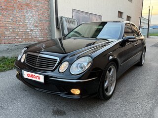 2004 Mercedes-Benz E-Класс 320 III (W211, S211), чёрный, 1550000 рублей, вид 2