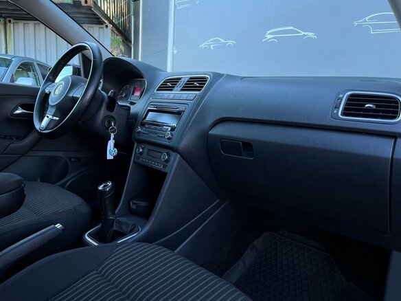 2012 Volkswagen Polo V, чёрный, 741500 рублей - вид 6