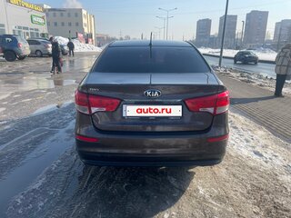 2016 Kia Rio III Рестайлинг, коричневый, 900000 рублей, вид 3