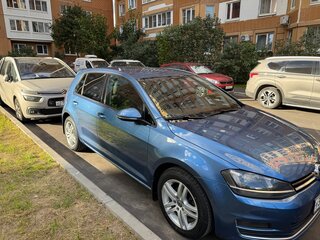 2013 Volkswagen Golf VII, голубой, 1350000 рублей, вид 3