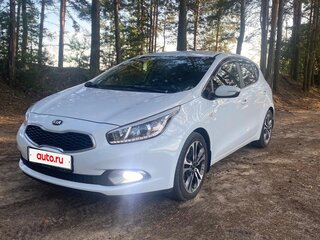2014 Kia Ceed II, белый, 1249999 рублей, вид 1