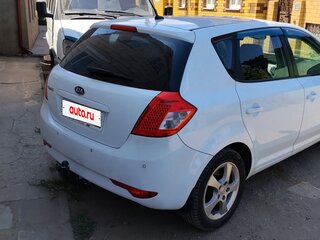 2011 Kia Ceed I Рестайлинг, белый, 530000 рублей, вид 4