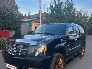 2010 Cadillac Escalade III, чёрный, 2000000 рублей, вид 1