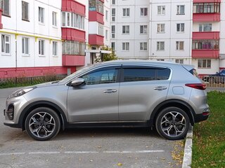 2018 Kia Sportage IV Рестайлинг, серый, 2100000 рублей, вид 1