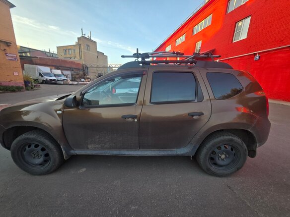 2013 Renault Duster I, коричневый, 900000 рублей - вид 3