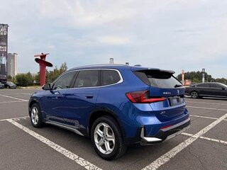 2023 BMW X1 Long 20Li sDrive III (U11/U12), синий, 2981055 рублей, вид 4