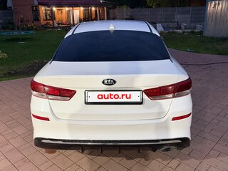 2018 Kia Optima IV Рестайлинг, белый, 1050000 рублей, вид 2