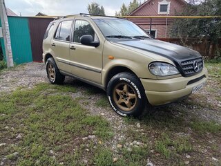 1998 Mercedes-Benz M-Класс 320 I (W163), бежевый, 375000 рублей, вид 4