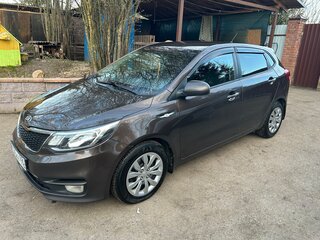 2016 Kia Rio III Рестайлинг, коричневый, 870000 рублей, вид 4
