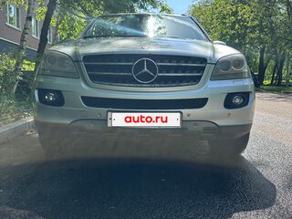 2005 Mercedes-Benz M-Класс 320 II (W164), серебристый, 1200000 рублей, вид 2