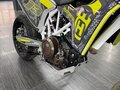 2016 Husqvarna 701 Supermoto, жёлтый, 790000 рублей - вид 3