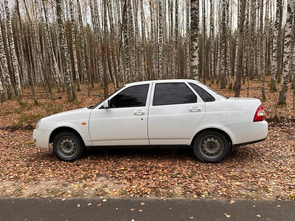 2013 Lada (ВАЗ) Priora I, белый, 280000 рублей - вид 2