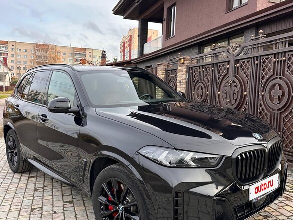 2023 BMW X5 40i IV (G05/G18) Рестайлинг, чёрный, 6990000 рублей - вид 2